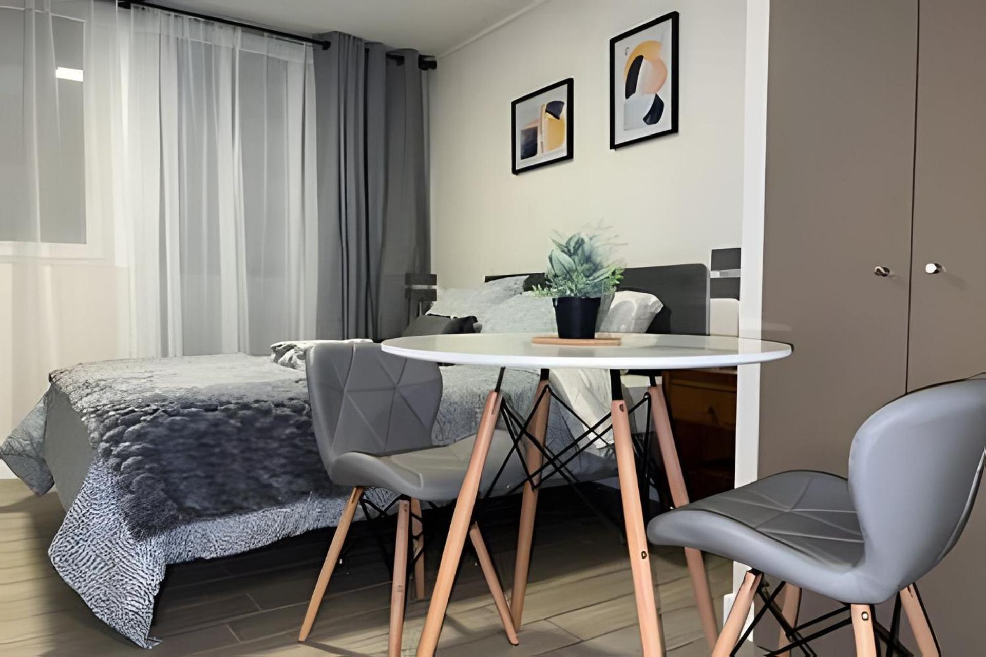 Comodos Departamentos En Edificio San Pablo * Santiago del Cile